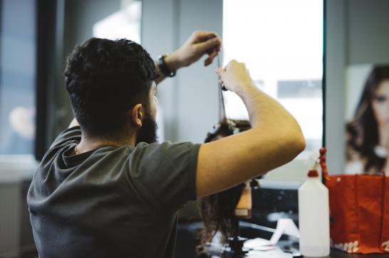  Métiers_SBE_Coiffeur_low