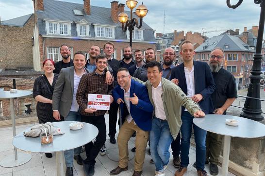 Equipe d'apprenants et formateurs de l'IFAPME de Charleroi, lauréats du Défi Energie du GeoChallenge 2022