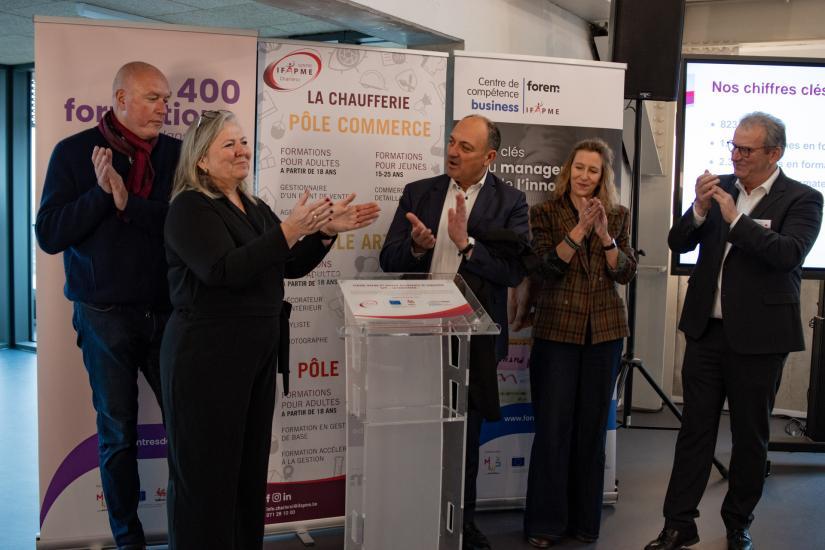 Actu - Inauguration Nouveau Centre IFAPME Charleroi - La Chaufferie - Raymonde Yerna  -Willy Borsus - Plaque