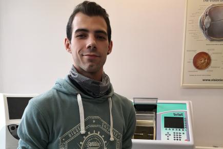 Geoffrey apprenant opticien-lunetier