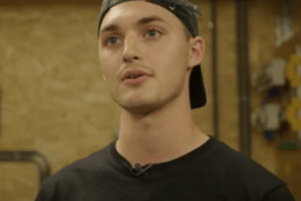 Stefano se forme en alternance au métier de monteur en chauffage et sanitaire avec l'IFAPME !