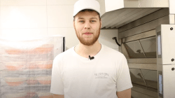 Vignette - Simon Burton, diplômé en Boulangerie – Pâtisserie à l’IFAPME